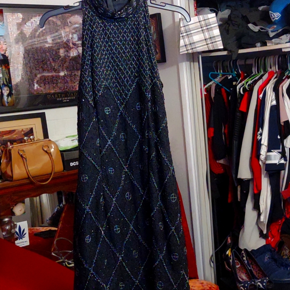 Black evening formal dress